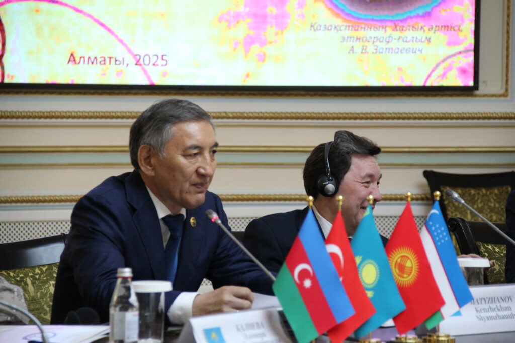 «Қазақ халқының 1000 әні» жинағы