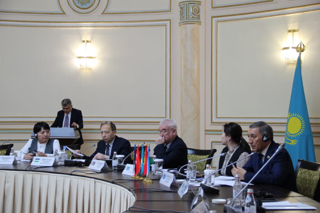 «Қазақ халқының 1000 әні» жинағы